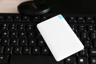 банк силы кредитной карточки 4.8mm ультра тонкий, тонкий подарок заряжателя батареи USB Micro выдвиженческий